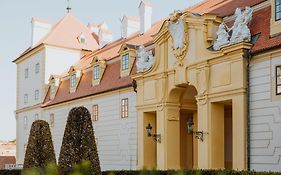 ANTON FLORIAN, zámecký hotel Valtice